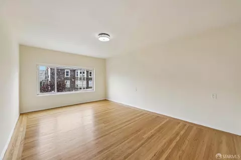 Living - 480 Bartlett St, San Francisco, CA 94110 photo 5 of 5