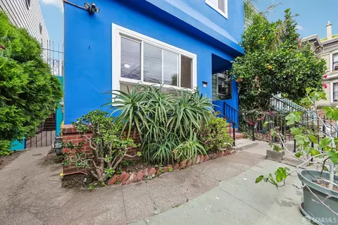 Exterior - 480 Bartlett St, San Francisco, CA 94110 photo 2 of 11