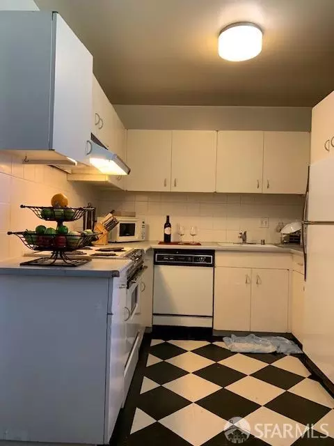 Kitchen - 2601 College Ave #207, Berkeley, CA 94704 photo 1 of 1