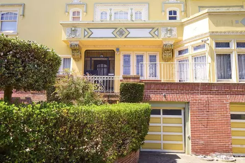 Exterior - 2 W Clay St, San Francisco, CA 94121 photo 15 of 17