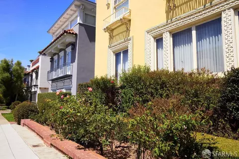 Exterior - 2 W Clay St, San Francisco, CA 94121 photo 6 of 17