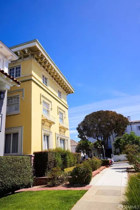 Exterior - 2 W Clay St, San Francisco, CA 94121 photo 12 of 17