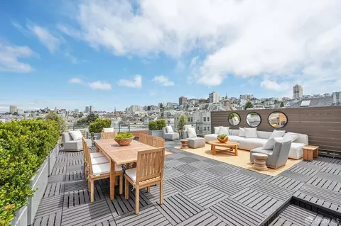 2946 Pierce St, San Francisco, CA 94123