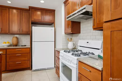 Kitchen - 20 Forest View Dr, San Francisco, CA 94132 photo 6 of 6
