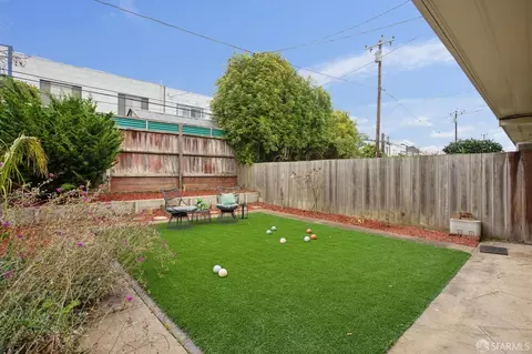 Exterior - 20 Forest View Dr, San Francisco, CA 94132 photo 4 of 10