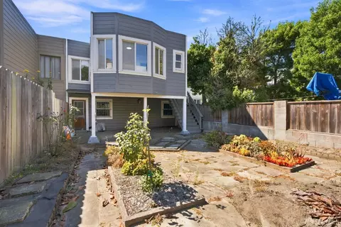 Exterior - 876 46th Ave, San Francisco, CA 94121 photo 2 of 9