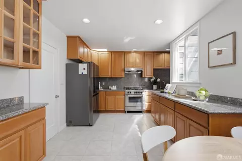 Kitchen - 876 46th Ave, San Francisco, CA 94121 photo 1 of 6