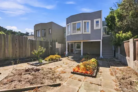 Exterior - 876 46th Ave, San Francisco, CA 94121 photo 1 of 9