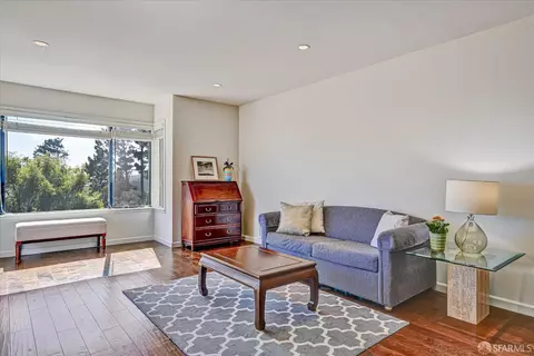 65 Ora Way #101C, San Francisco, CA 94131