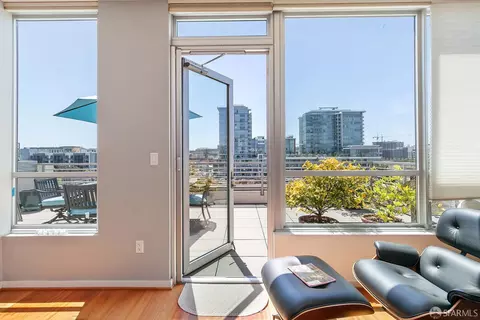 325 Berry St #527, San Francisco, CA 94158