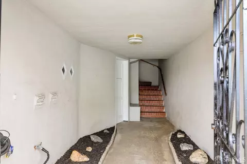 Entry Way - 509 44th Ave, San Francisco, CA 94121 photo 1 of 1