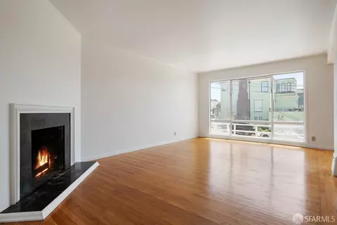 Living - 509 44th Ave, San Francisco, CA 94121 photo 1 of 6