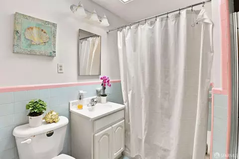 Bath - 141 Sagamore St, San Francisco, CA 94112 photo 1 of 2