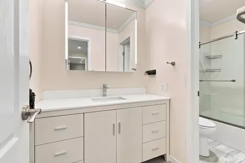 Bath - 380 Vallejo Dr #126, Millbrae, CA 94030 photo 1 of 4