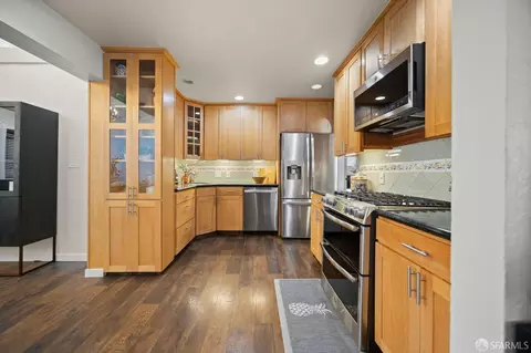 Kitchen - 1572 Linda Mar Blvd, Pacifica, CA 94044 photo 1 of 4