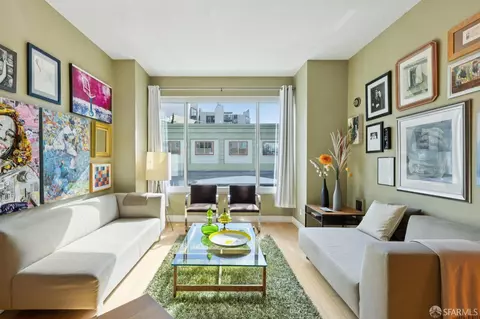 220 Lombard St #222, San Francisco, CA 94111