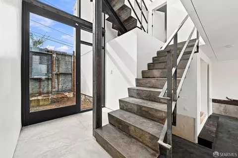 Entry Way - 75 Bronte St, San Francisco, CA 94110 photo 1 of 2