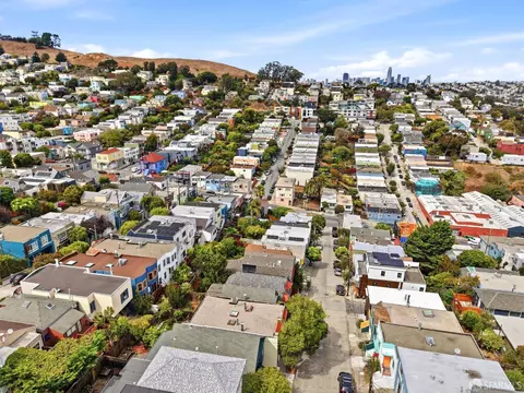 View/Area - 75 Bronte St, San Francisco, CA 94110 photo 11 of 16