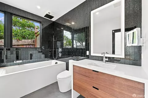 Bath - 75 Bronte St, San Francisco, CA 94110 photo 1 of 3