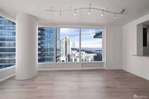 425 1st St #1107, San Francisco, CA 94105