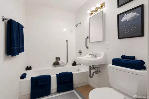 Bath - 30 Quickstep Ln #2, San Francisco, CA 94115 photo 1 of 1