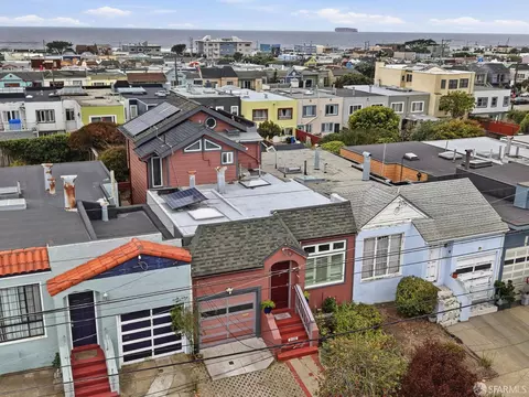 View/Area - 2135 45th Ave, San Francisco, CA 94116 photo 2 of 6