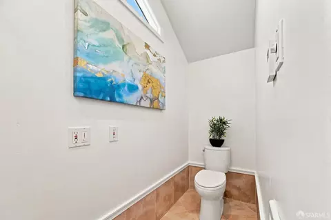 Bath - 2135 45th Ave, San Francisco, CA 94116 photo 4 of 4