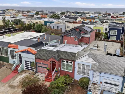 View/Area - 2135 45th Ave, San Francisco, CA 94116 photo 3 of 6