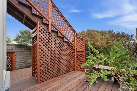 Exterior - 2135 45th Ave, San Francisco, CA 94116 photo 6 of 14