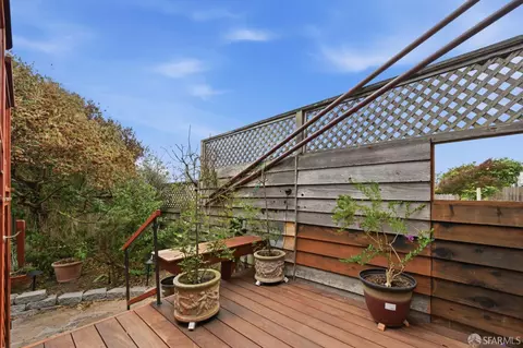 Exterior - 2135 45th Ave, San Francisco, CA 94116 photo 7 of 14
