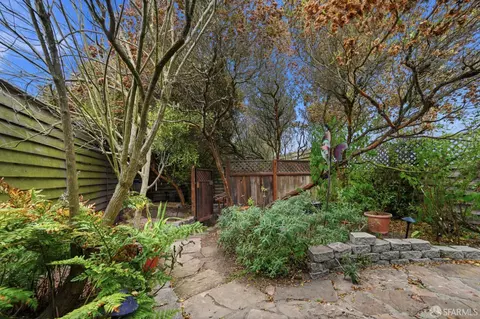 Exterior - 2135 45th Ave, San Francisco, CA 94116 photo 10 of 14