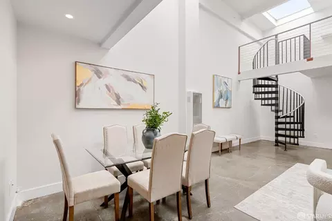 Dining - 1451 13th St #5, Oakland, CA 94607 photo 1 of 2