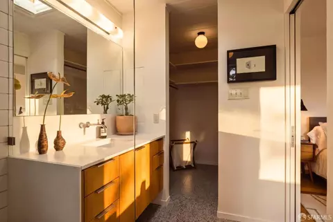 Bath - 190 Amber Dr, San Francisco, CA 94131 photo 3 of 4