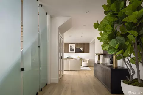 Entry Way - 114 10th Ave, San Francisco, CA 94118 photo 4 of 5