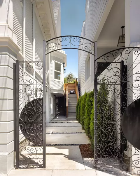 Exterior - 114 10th Ave, San Francisco, CA 94118 photo 4 of 4