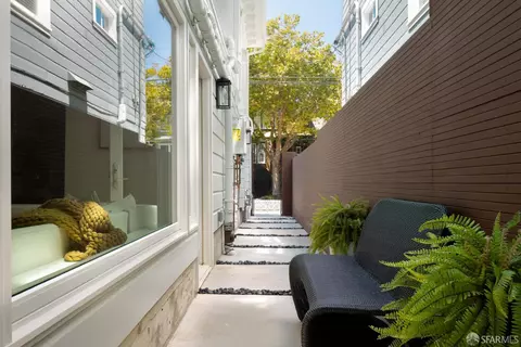 Exterior - 114 10th Ave, San Francisco, CA 94118 photo 3 of 4