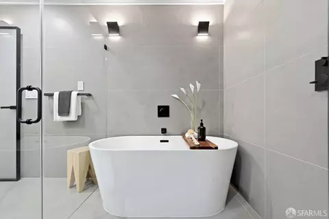 Bath - 652 27th Ave, San Francisco, CA 94121 photo 7 of 7
