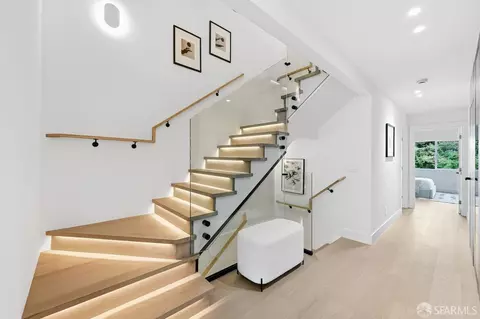 Entry Way - 652 27th Ave, San Francisco, CA 94121 photo 1 of 5