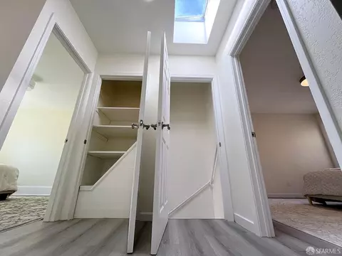 Entry Way - 363 Munich St, San Francisco, CA 94112 photo 3 of 4