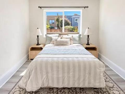 Bedroom - 363 Munich St, San Francisco, CA 94112 photo 7 of 11