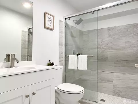 Bath - 363 Munich St, San Francisco, CA 94112 photo 2 of 2