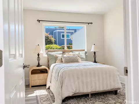 Bedroom - 363 Munich St, San Francisco, CA 94112 photo 5 of 11