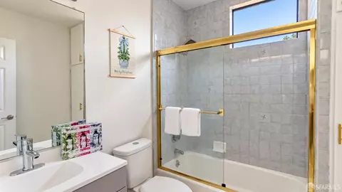 Bath - 363 Munich St, San Francisco, CA 94112 photo 1 of 2
