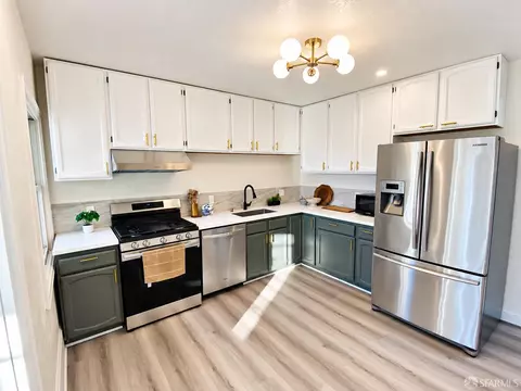 Kitchen - 363 Munich St, San Francisco, CA 94112 photo 1 of 2