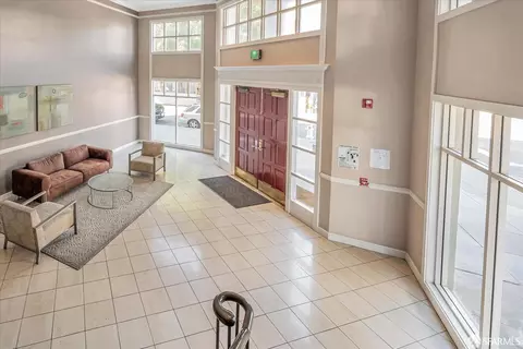 Entry Way - 2075 Sutter St #233, San Francisco, CA 94115 photo 1 of 3