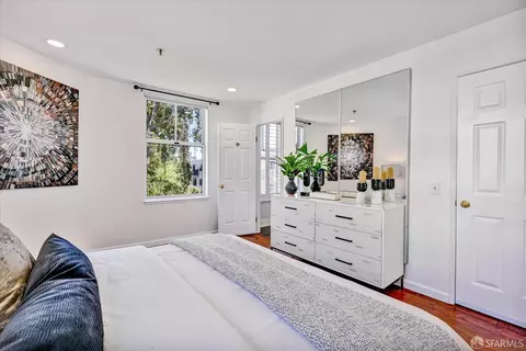 Bedroom - 2075 Sutter St #233, San Francisco, CA 94115 photo 3 of 8
