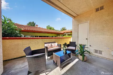 Exterior - 7003 Stagecoach Rd #D, Dublin, CA 94568 photo 3 of 9