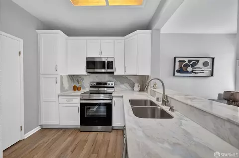Kitchen - 7003 Stagecoach Rd #D, Dublin, CA 94568 photo 4 of 5