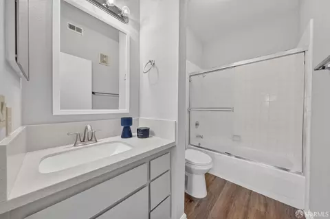 Bath - 7003 Stagecoach Rd #D, Dublin, CA 94568 photo 1 of 3
