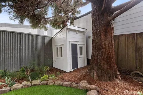 Exterior - 907 Treat Ave, San Francisco, CA 94110 photo 9 of 15